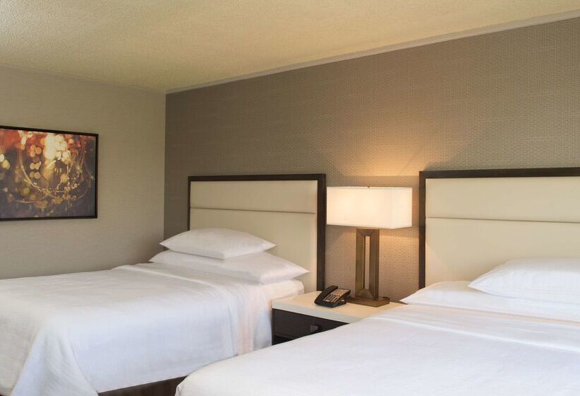 호텔 Embassy Suites By Hilton Portland Tigard