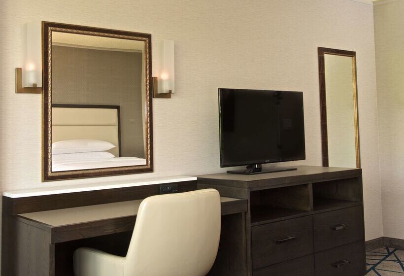 호텔 Embassy Suites By Hilton Portland Tigard