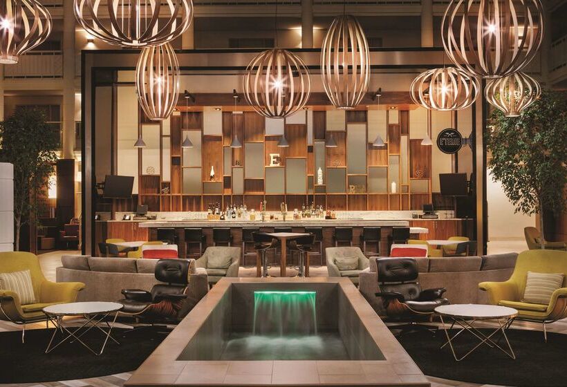 هتل Embassy Suites By Hilton Richmond