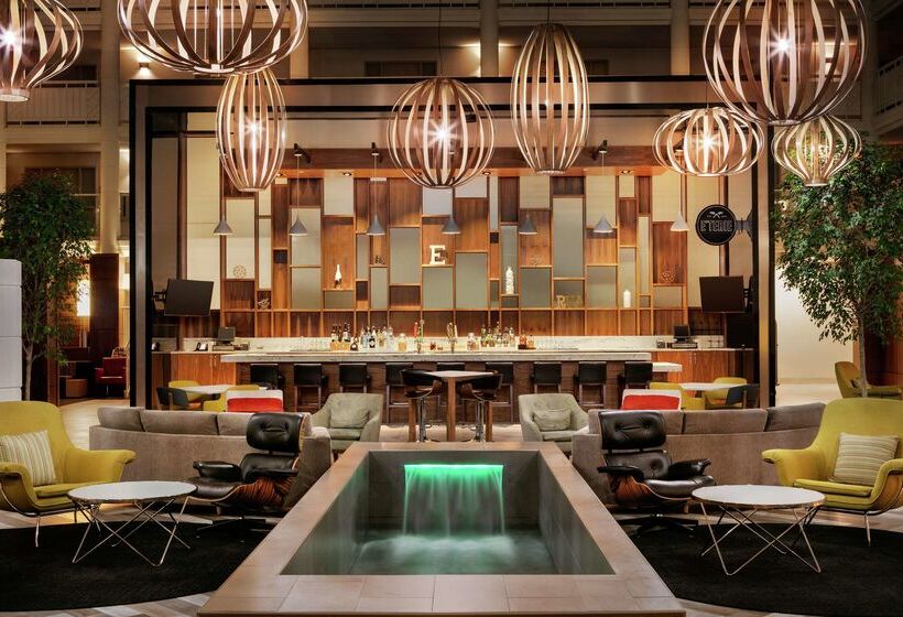 هتل Embassy Suites By Hilton Richmond