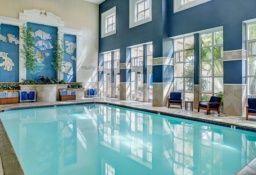 ホテル Embassy Suites By Hilton San Diego Bay Downtown