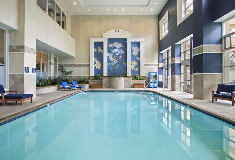 ホテル Embassy Suites By Hilton San Diego Bay Downtown