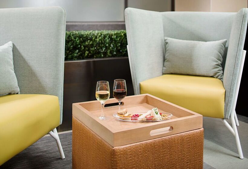 ホテル Embassy Suites By Hilton San Diego Bay Downtown