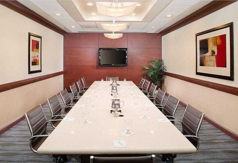 ホテル Embassy Suites By Hilton San Diego Bay Downtown