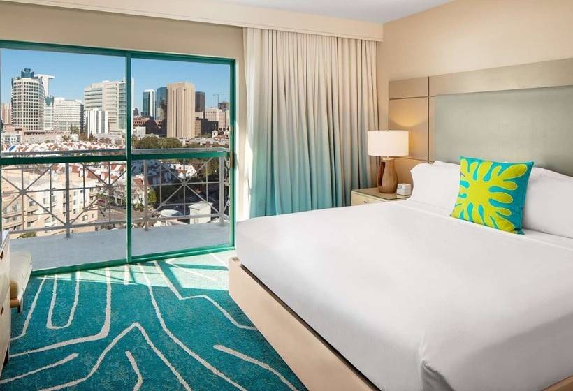 ホテル Embassy Suites By Hilton San Diego Bay Downtown