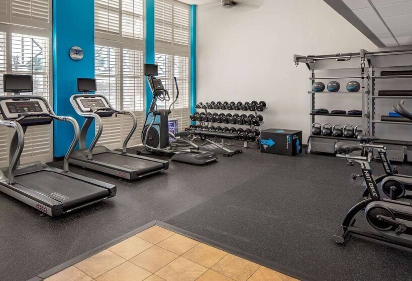 ホテル Embassy Suites By Hilton San Diego Bay Downtown