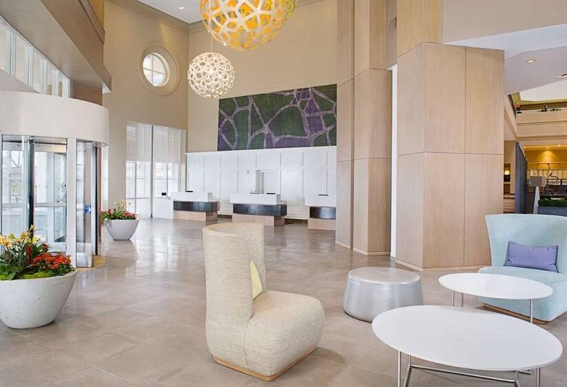 هتل Embassy Suites By Hilton San Diego Bay Downtown