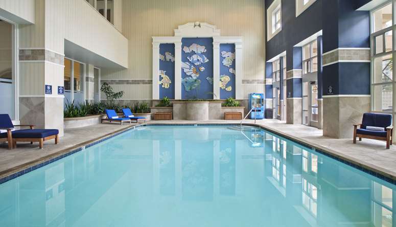 ホテル Embassy Suites By Hilton San Diego Bay Downtown