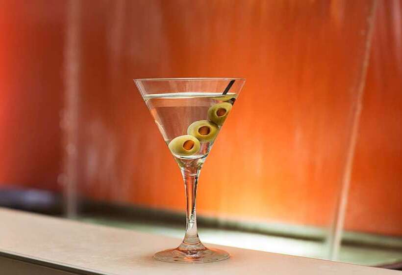 هتل Embassy Suites By Hilton San Diego Bay Downtown