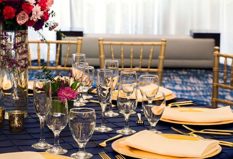 فندق Embassy Suites By Hilton San Luis Obispo