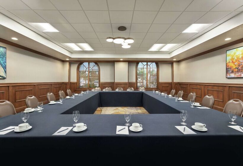 فندق Embassy Suites By Hilton Santa Ana Orange County Airport