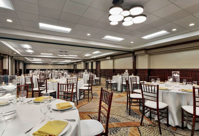 فندق Embassy Suites By Hilton Santa Ana Orange County Airport