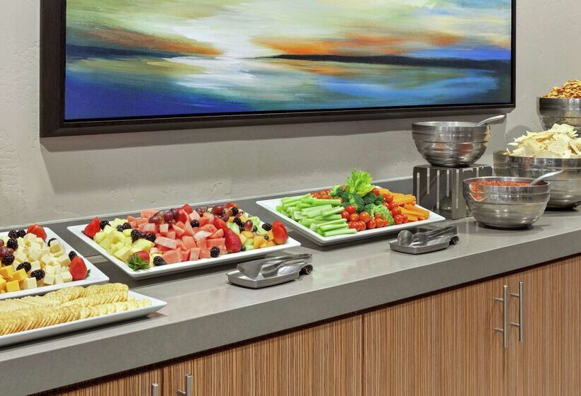 فندق Embassy Suites By Hilton Santa Ana Orange County Airport