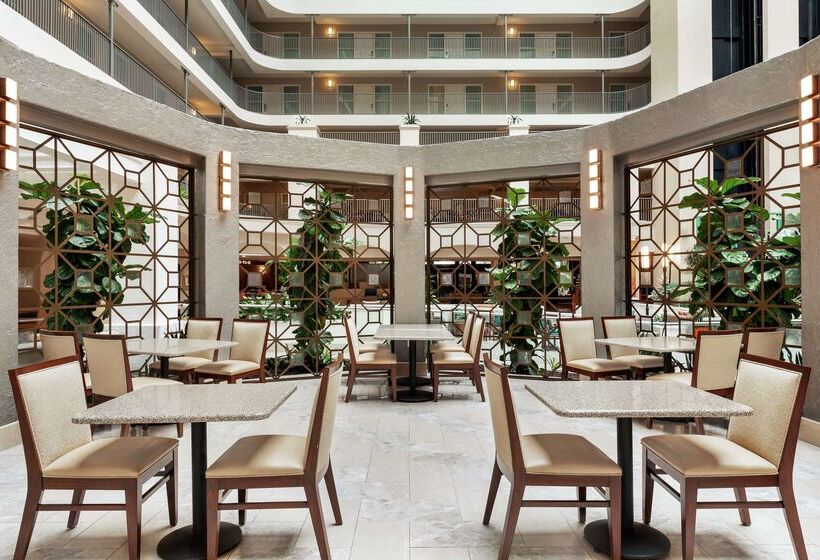 فندق Embassy Suites By Hilton Santa Ana Orange County Airport