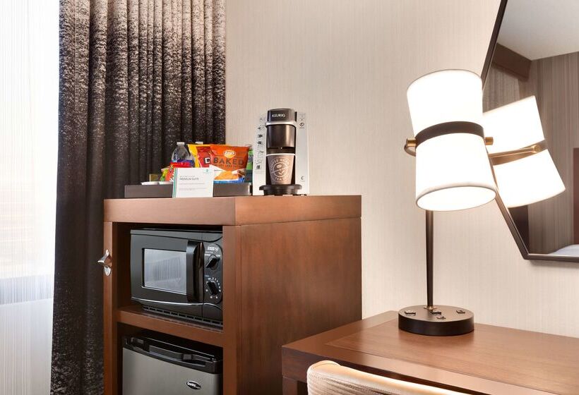 ホテル Embassy Suites By Hilton Santa Clara Silicon Valley