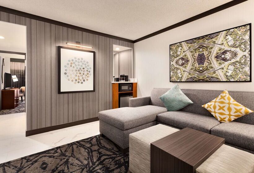 ホテル Embassy Suites By Hilton Santa Clara Silicon Valley