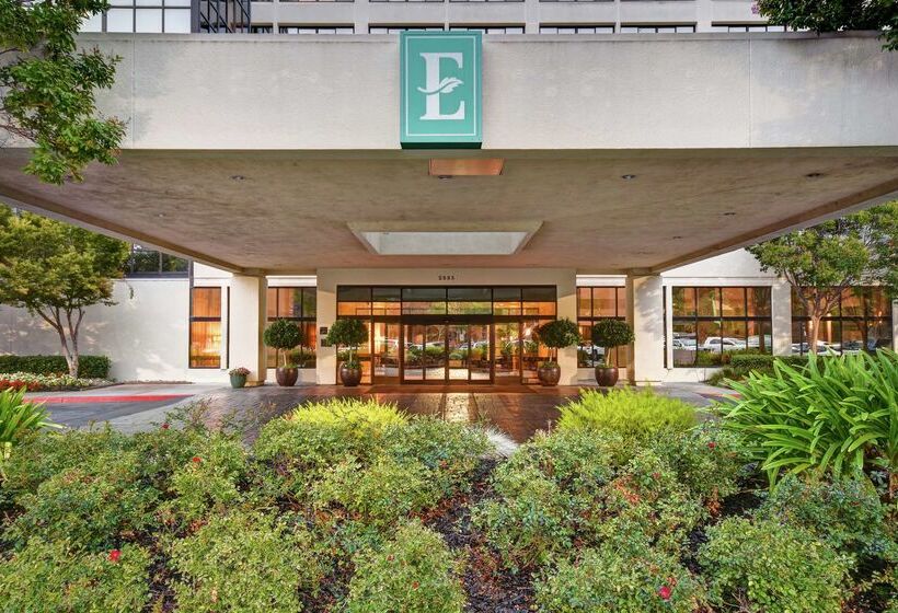 ホテル Embassy Suites By Hilton Santa Clara Silicon Valley