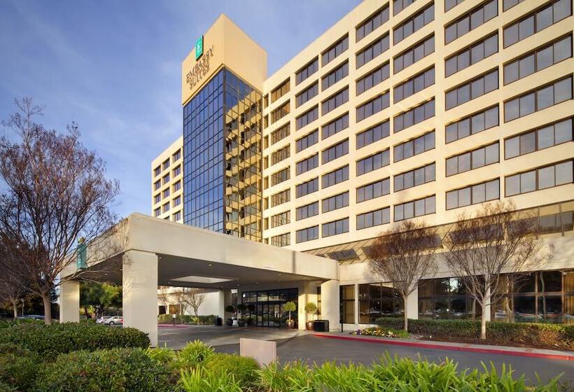 ホテル Embassy Suites By Hilton Santa Clara Silicon Valley