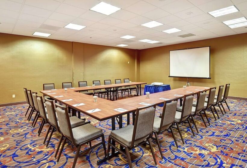 ホテル Embassy Suites By Hilton Santa Clara Silicon Valley