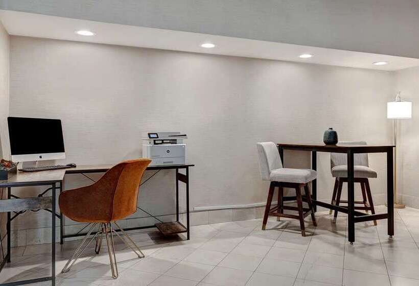 هتل Embassy Suites By Hilton Santa Clara Silicon Valley