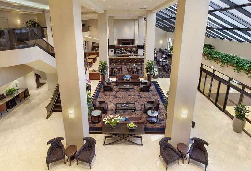 ホテル Embassy Suites By Hilton Santa Clara Silicon Valley