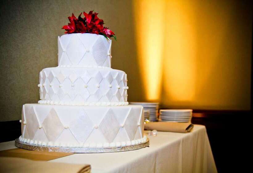 فندق Embassy Suites By Hilton Tulsa I44