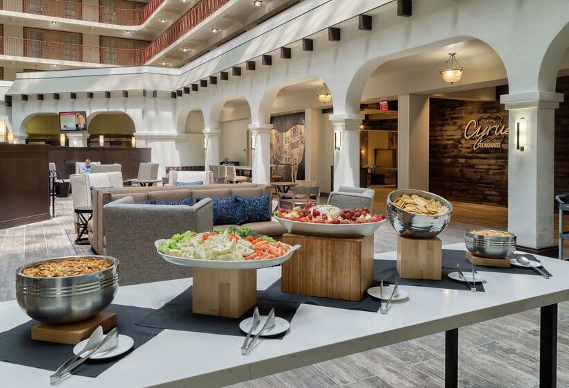 فندق Embassy Suites By Hilton Tulsa I44