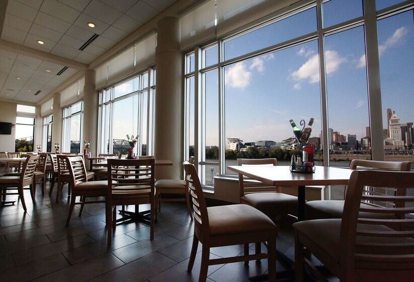 酒店 Embassy Suites By Hilton Cincinnati Rivercenter