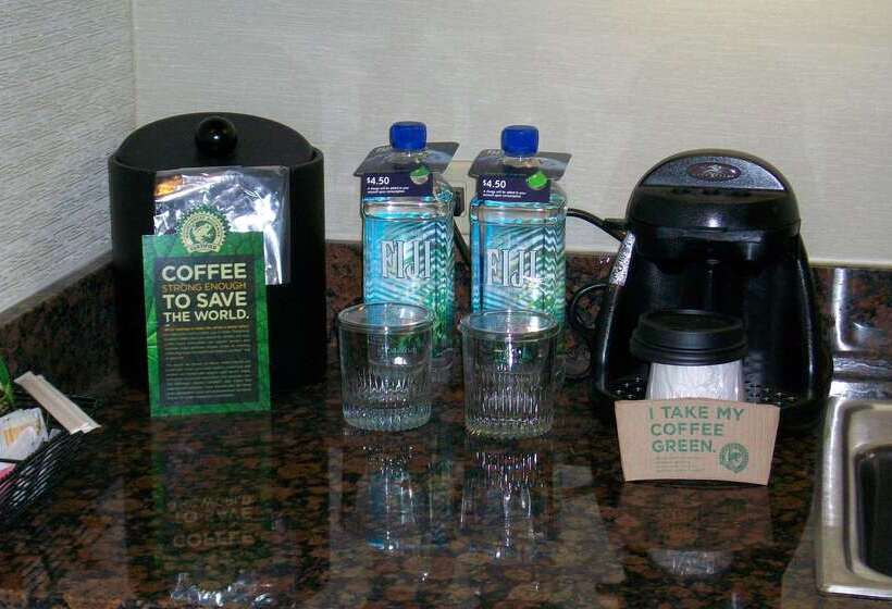 فندق Embassy Suites Corpus Christi