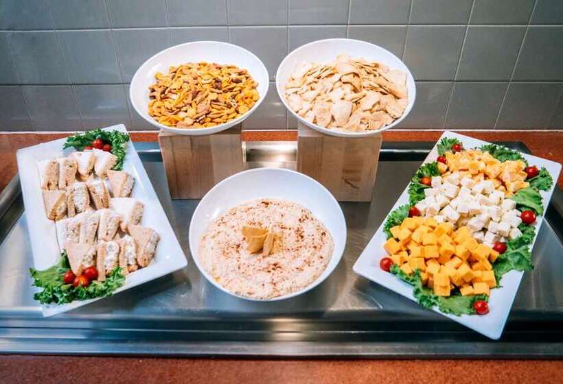 فندق Embassy Suites Corpus Christi