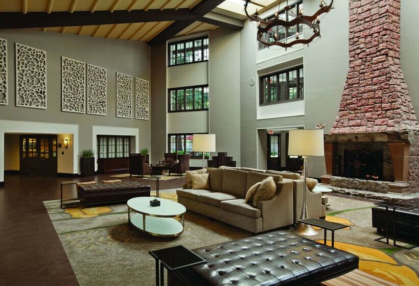 Отель Embassy Suites By Hilton Napa Valley