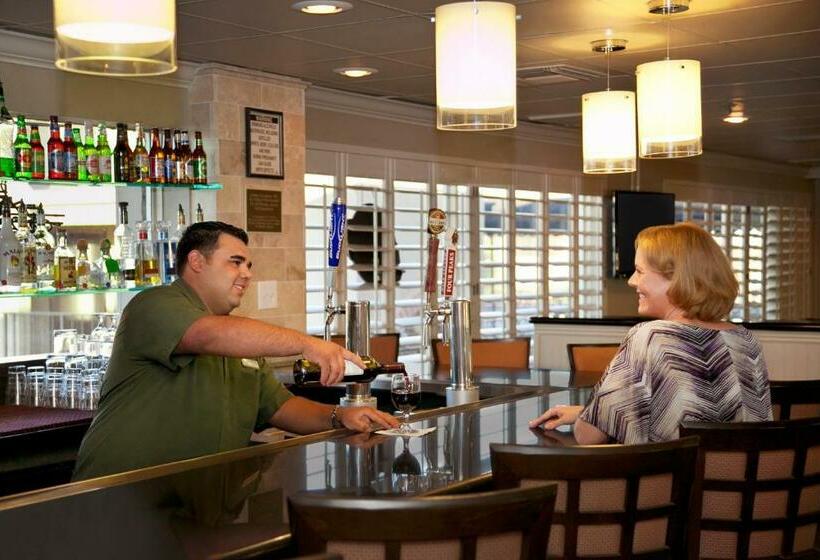 هتل Embassy Suites By Hilton Phoenix Airport