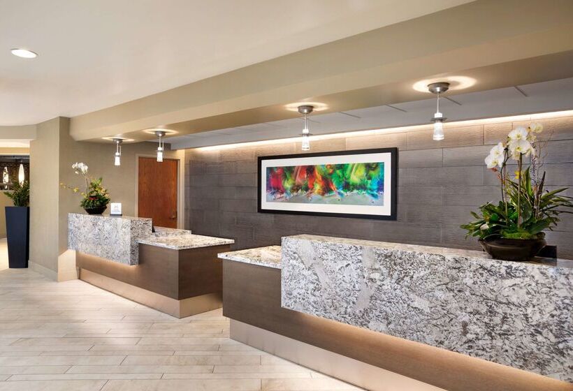 فندق Embassy Suites By Hilton San Antonio Airport