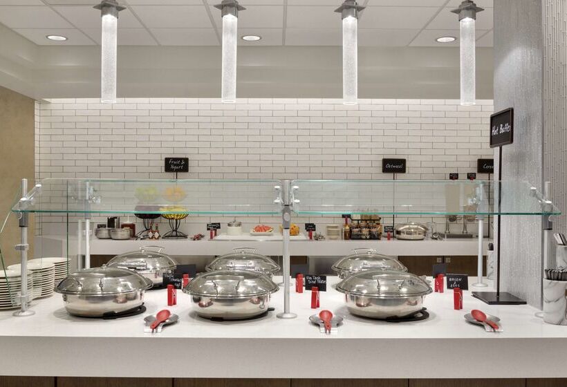 فندق Embassy Suites By Hilton San Antonio Airport