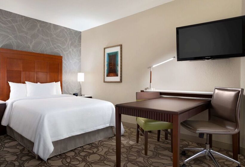 فندق Embassy Suites By Hilton San Antonio Airport