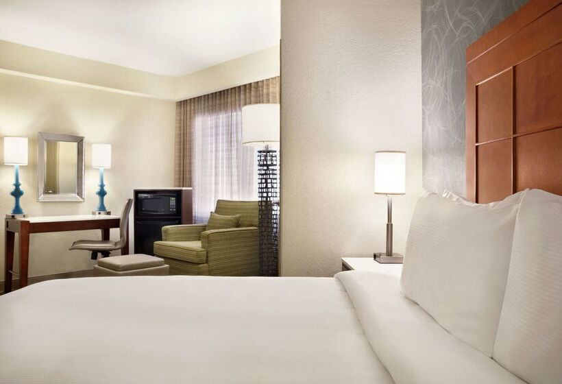 فندق Embassy Suites By Hilton San Antonio Airport