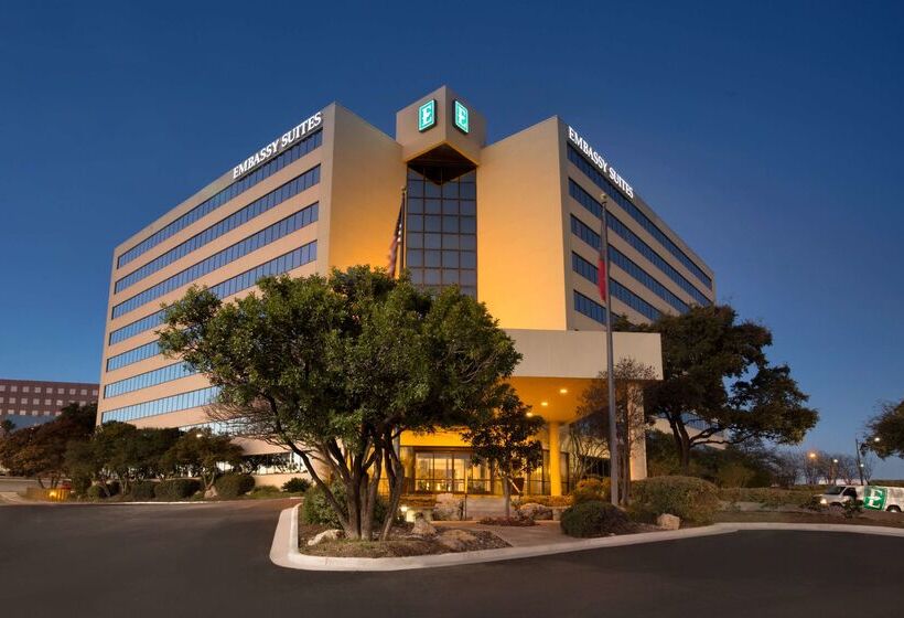 فندق Embassy Suites By Hilton San Antonio Airport