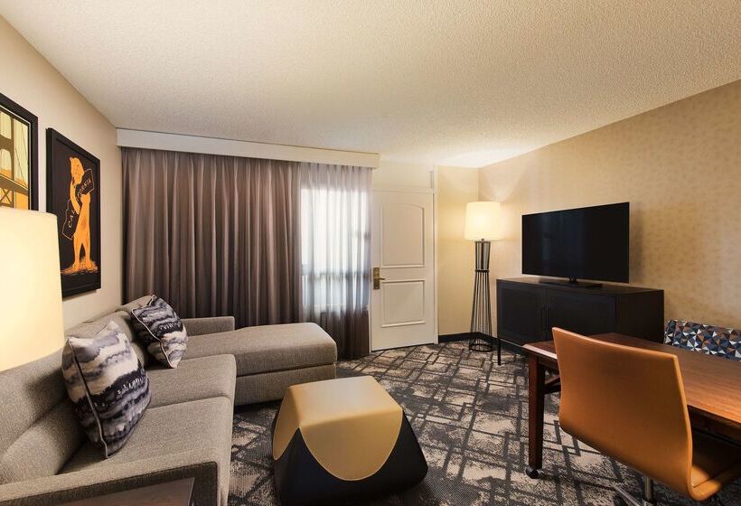 هتل Embassy Suites San Francisco Airport South San Francisco