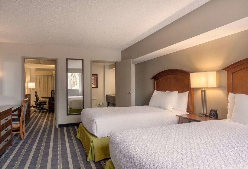 Отель Embassy Suites By Hilton San Francisco Airport Waterfront