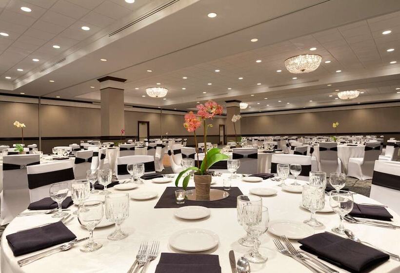 Отель Embassy Suites By Hilton San Francisco Airport Waterfront