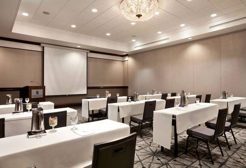 Отель Embassy Suites By Hilton San Francisco Airport Waterfront