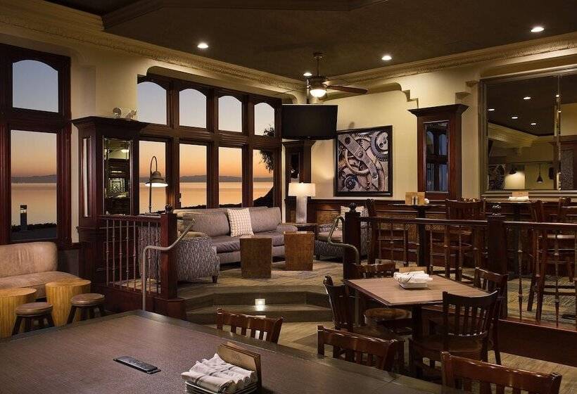 Отель Embassy Suites By Hilton San Francisco Airport Waterfront