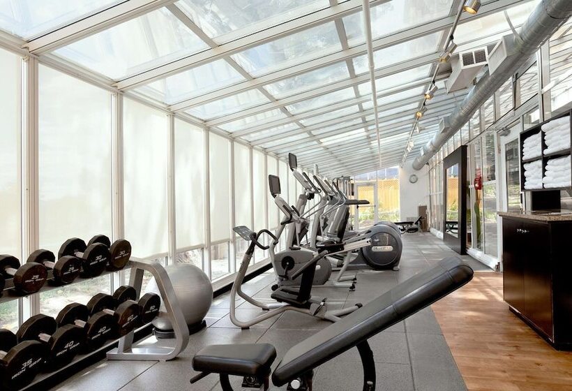 Отель Embassy Suites By Hilton San Francisco Airport Waterfront