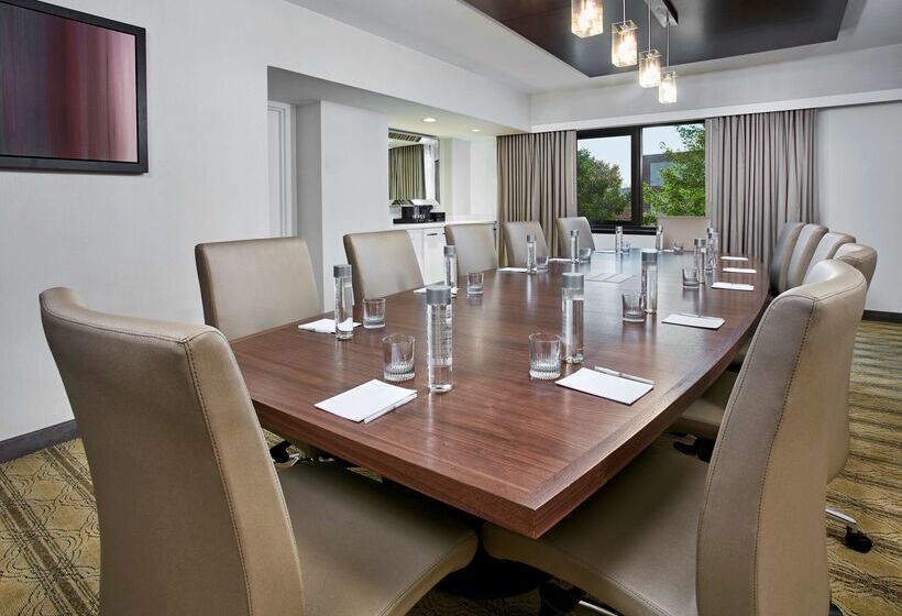 ホテル Embassy Suites By Hilton Washington Dc Georgetown