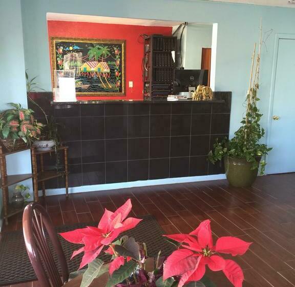 فندق Executive Inn Marianna