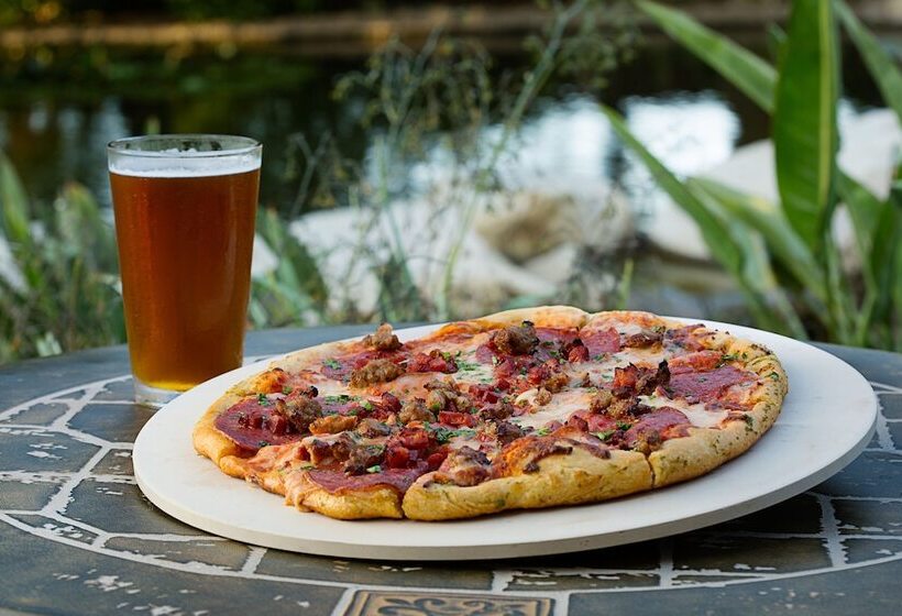 فندق Fera Anaheim, A Doubletree By Hilton