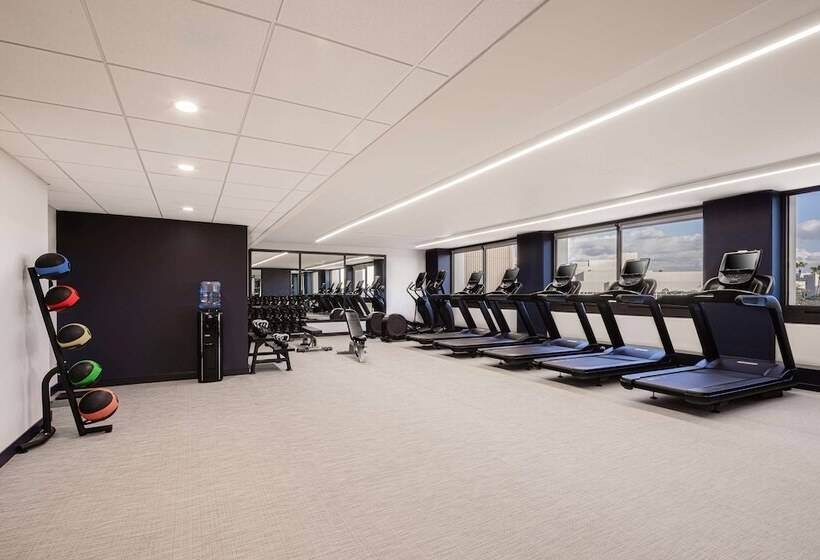 فندق Fera Anaheim, A Doubletree By Hilton