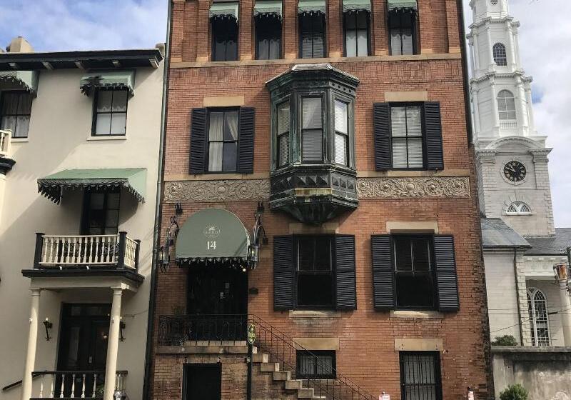 فندق Foley House Inn