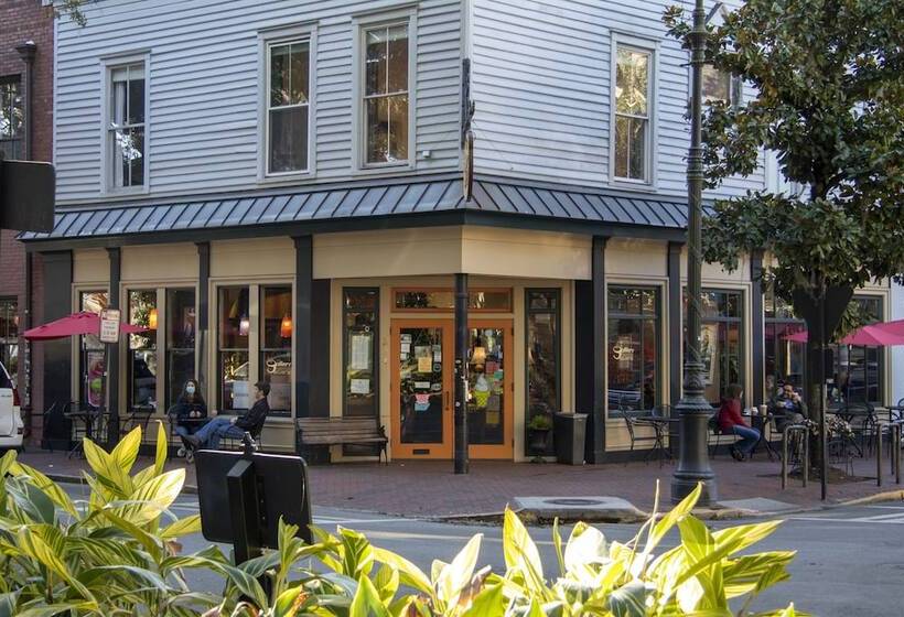 فندق Foley House Inn