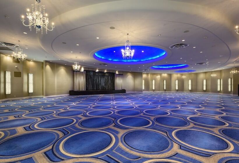 فندق Fontainebleau Miami Beach